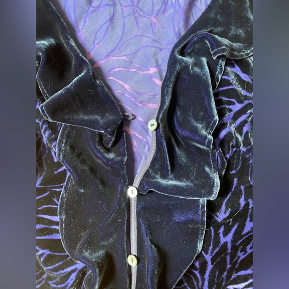 Whimsigoth button too too with small bell sleeves - Picture 5 of 6